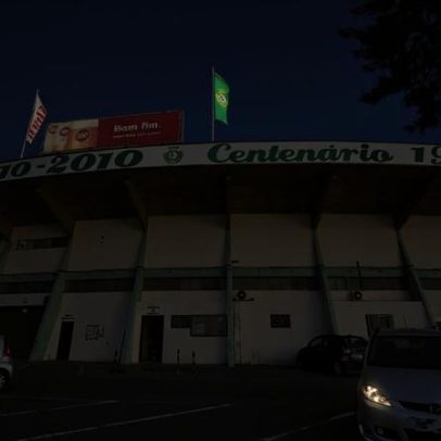 Autarquia de Setúbal regista perda de milhões com terrenos doados ao Vitória FC