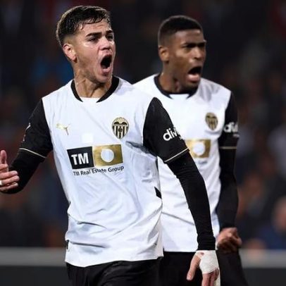 Saída de Anselmi impulsionou Barrenechea para Benfica após negociações com Porto