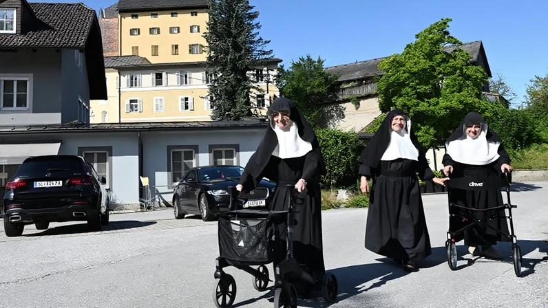 "Fui obediente a vida toda". Freiras fogem do lar e voltam a convento