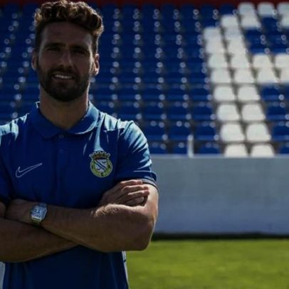 Sergi Gómez lesionado é baixa do Alverca frente ao Nacional