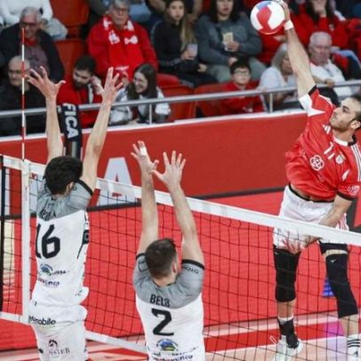 Benfica vence Académica de Espinho, mas outra equipa não desiste