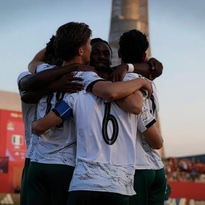 Portugal bate México e avança no Mundial