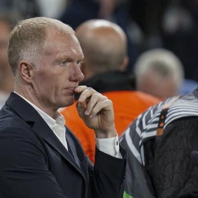 Scholes escolhe o melhor brasileiro de sempre na Premier League