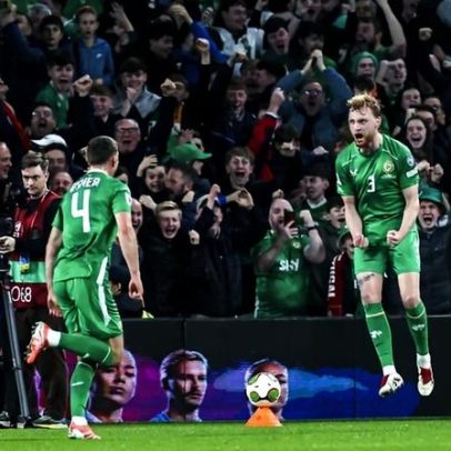 Erro de Diogo Costa leva a canto e golo da Irlanda (vídeo)