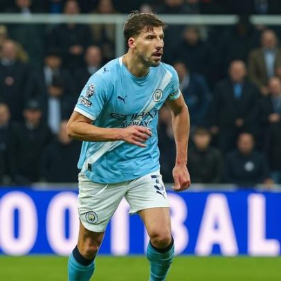 Rúben Dias indignado com empurrão a Donnarumma no segundo golo do Newcastle