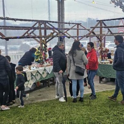 Mercadinho de Natal em Valongo do Vouga abre no Largo de S. Pedro com adesão