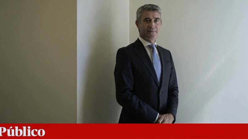 PS volta a apresentar proposta de vistos de procura de trabalho