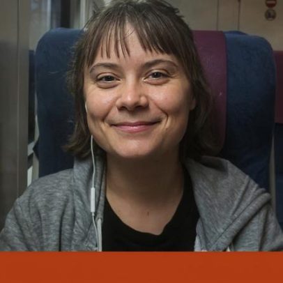 Greta Thunberg vista num comboio na Galiza, rumo a Portugal