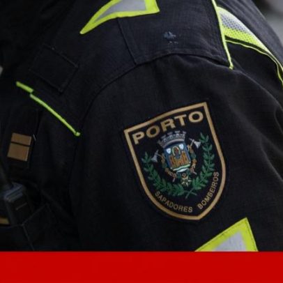 Porto: mais de 30 bombeiros combatem incêndio numa casa na Foz