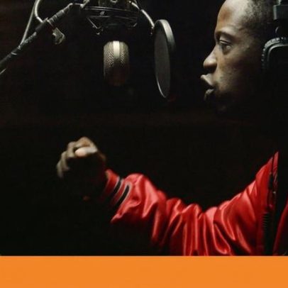 Crítica a Complô, de João Miller Guerra, analisa olhar sensível