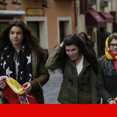 Um quarto dos jovens espanhóis prefere regime autoritário a uma democracia