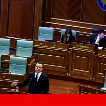 Governo e oposição discutem eleições antecipadas no Kosovo