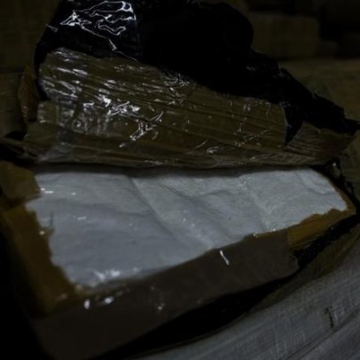 PJ apreende sete toneladas de cocaína em alto mar