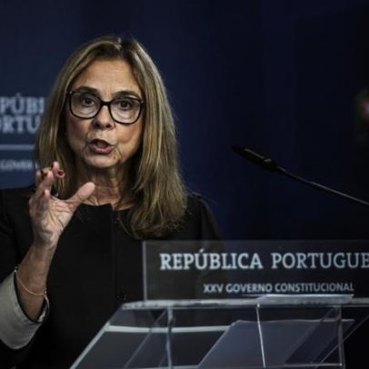 Quase 60% defendem demissão da ministra da Saúde, aponta sondagem