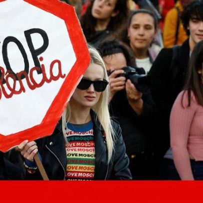 Violência contra mulheres assinalada com tela na cerimónia do 25 de Novembro