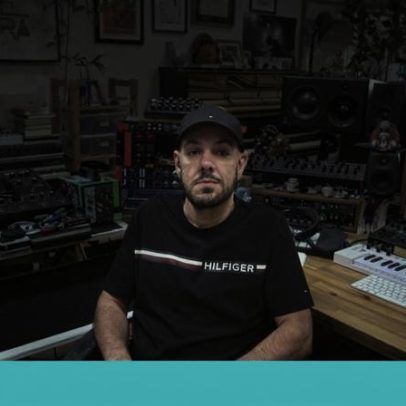Terça-feira é dia de ouvir Sam the Kid e Sara Barros Leitão
