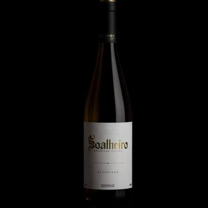 Soalheiro apresenta primeiras vinhas Alvarinho 2024, crítica do Público
