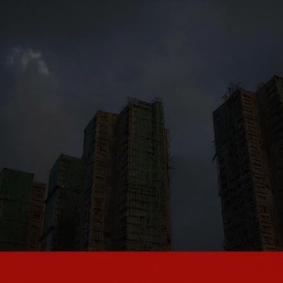 Quatro mortos num incêndio que devastou prédios residenciais em Hong Kong