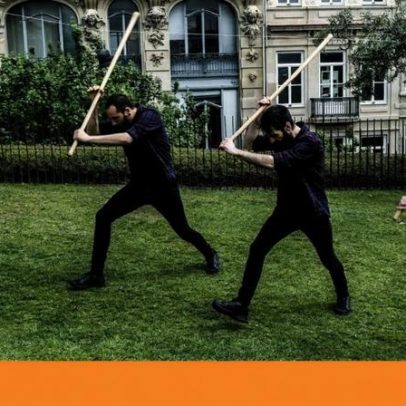 A Erva Daninha celebra 20 anos de militância pelo circo com livro de memórias