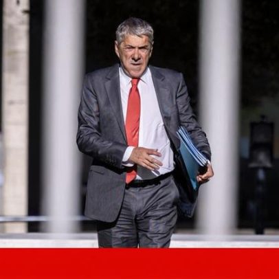 Advogado de Sócrates recorre por não lhe darem mais tempo para estudar o processo