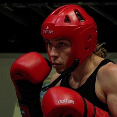 Sofia Oliveira e Catarina Dias sagram-se campeãs mundiais de kickboxing