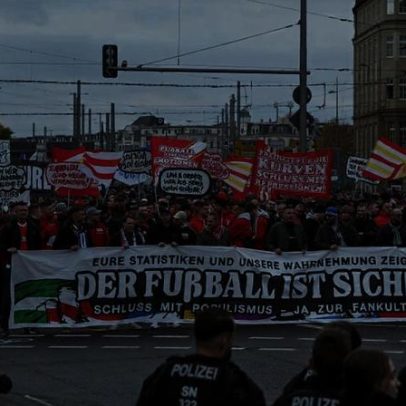 Adeptos rivais da Bundesliga unem-se contra políticos e polícia
