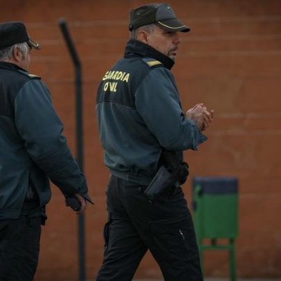 Espanha: detido falso agente desportivo por abuso de 61 menores