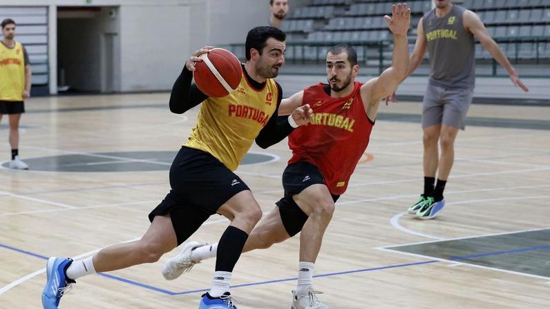 Diogo Ventura e Diogo Gameiro, estiveram no EuroBasket e voltam a ser aposta de Mário Gomes - Foto: FPB