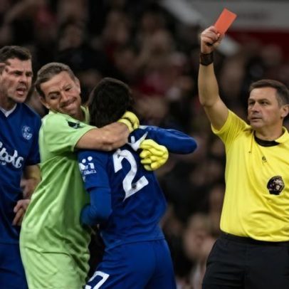 Beto acalma briga entre Gueye e Michael Keane