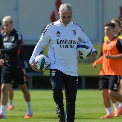 Benfica regressa ao estádio especial para a família Mourinho