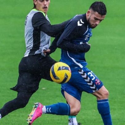 Sporting vê lateral a ganhar espaço para substituir Maxi Araújo