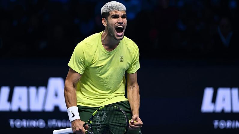 Alcaraz e De Minaur avançam às semifinais do ATP Finals