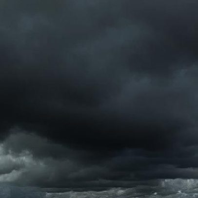 Madeira com céu muito nublado e aguaceiros fracos neste domingo