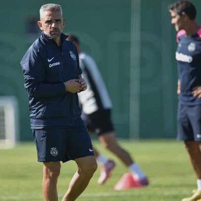 Sporting: oito jovens treinam sem internacionais