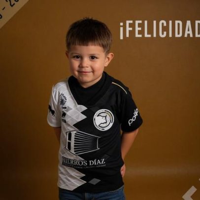Parabéns a outro Cristiano Ronaldo emociona fãs
