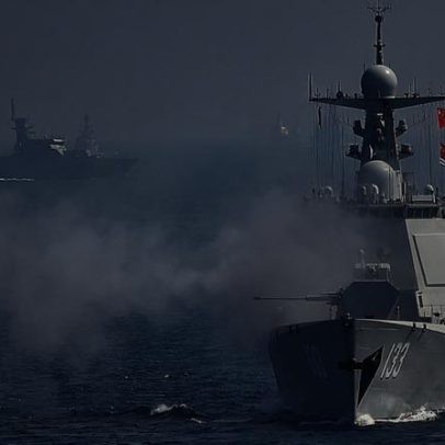 China estende exercícios militares após escalada com o Japão