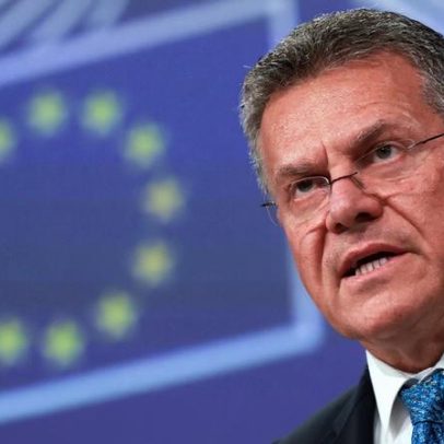 Comissário europeu propõe licenciamento geral de terras raras da China