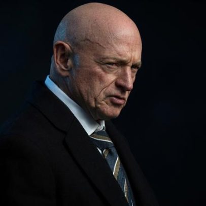 Pentágono investiga senador democrata Mark Kelly por apelo à desobediência