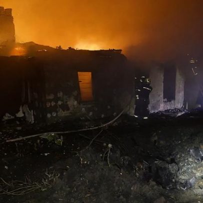 Rússia ataca infraestruturas civis em três regiões com 162 drones