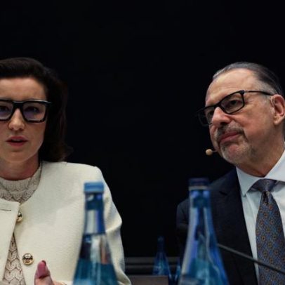 Diretor-geral da ESA alerta para tempestade perfeita no mundo