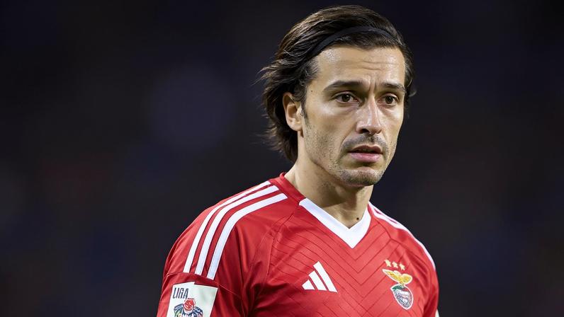 Manchester United errou ao deixar Carreras sair para o Benfica