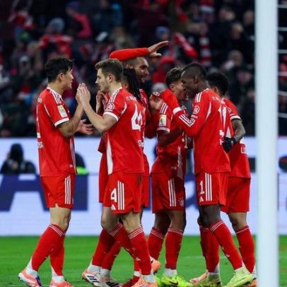 Bayern vira jogo e goleia Sporting após começo a perder 0-2 aos 17'