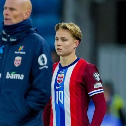 Schjelderup aplaudido na vitória que coloca Noruega perto do Mundial