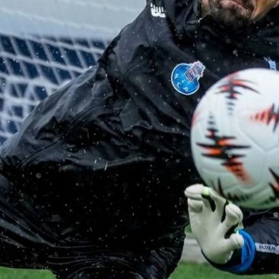 Arsenal vence o FC Porto, único a superar o muro continental