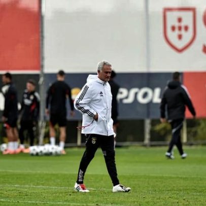 Pérola de Mourinho no último ensaio do Benfica antes da Champions