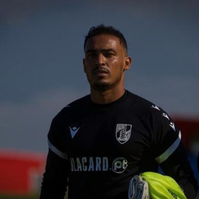 Vitória de Guimarães entra em semana de Taça com decisões sobre titulares