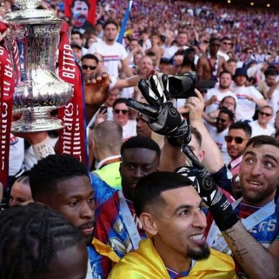 Estrela do Crystal Palace admite que jogar pelo Manchester United seria um sonho