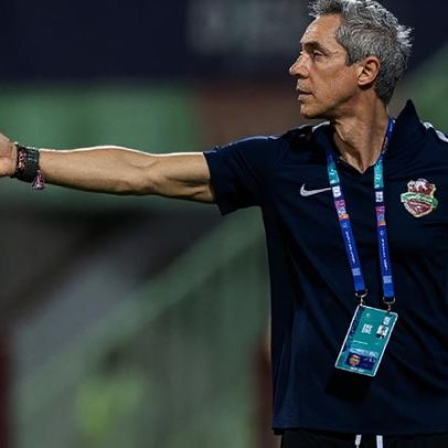 Paulo Sousa volta às vitórias nos Emirados Árabes Unidos