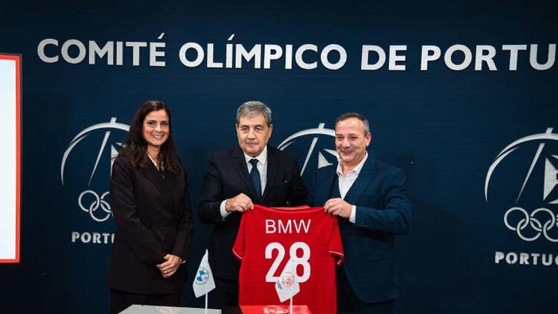 O presidente do Comité Olímpico de Portugal, Fernando Gomes, na cerimónia na sede do COP. Foto André Carvalho/A BOLA