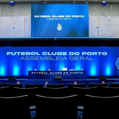 Expulsão de Vítor Aleixo e Vítor Catão de sócios do FC Porto confirmada